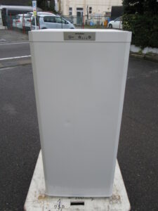 ミツビシ　MF-U12T-W　2013年　冷凍庫
