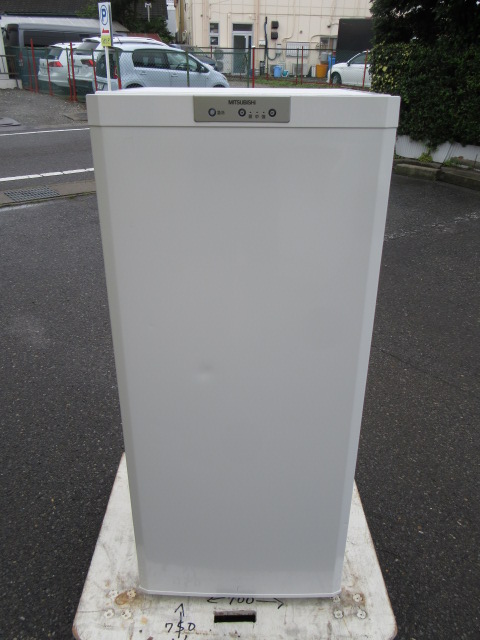 ミツビシ　MF-U12T-W　2013年　冷凍庫