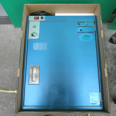 タニコー　TNS-10　包丁殺菌庫　未使用品