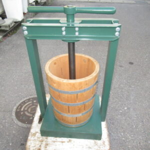 橋田機工　野菜絞り機