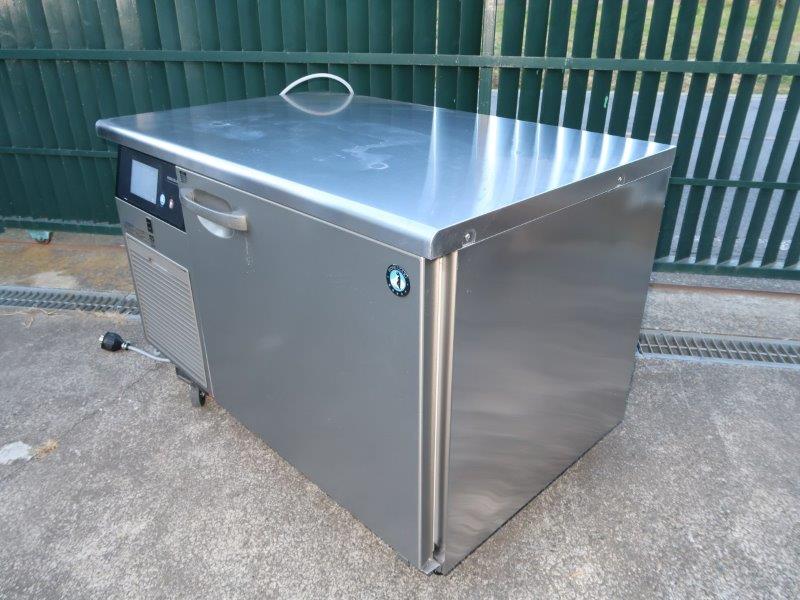 ホシザキ　ブラスト＆ショックフリーザー　HBC-6TB3（2）