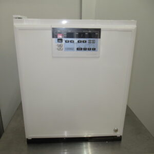 三菱電機　CN-40A　クールインキュベータ➀