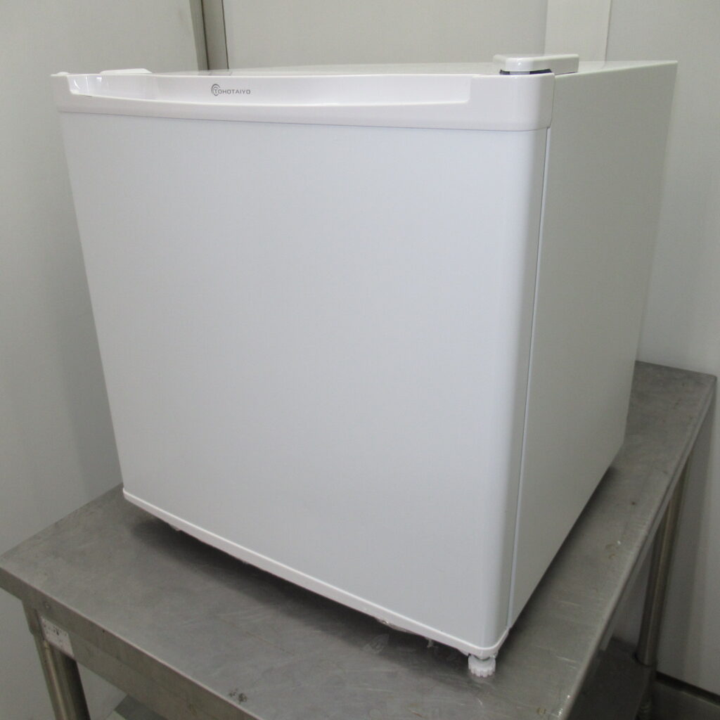 TOHOTAIYO　TH-31RFS1-WH　1ドア冷凍庫（2）