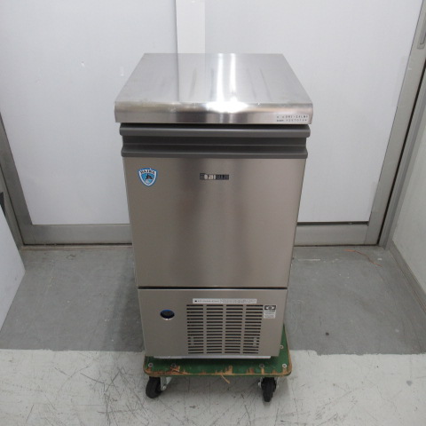 ダイワ　DRI-25LMF　2022年　製氷機
