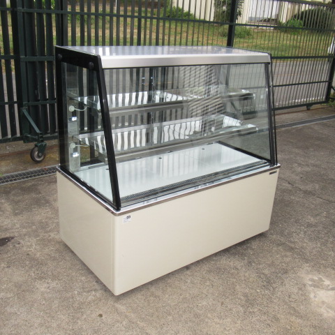 サンデン　TSA-120XC-B　2020年　冷蔵ショーケース（2）