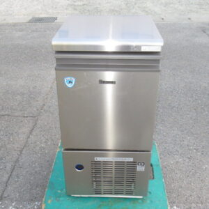 ダイワ　DRI-25LMF　2021年　製氷機